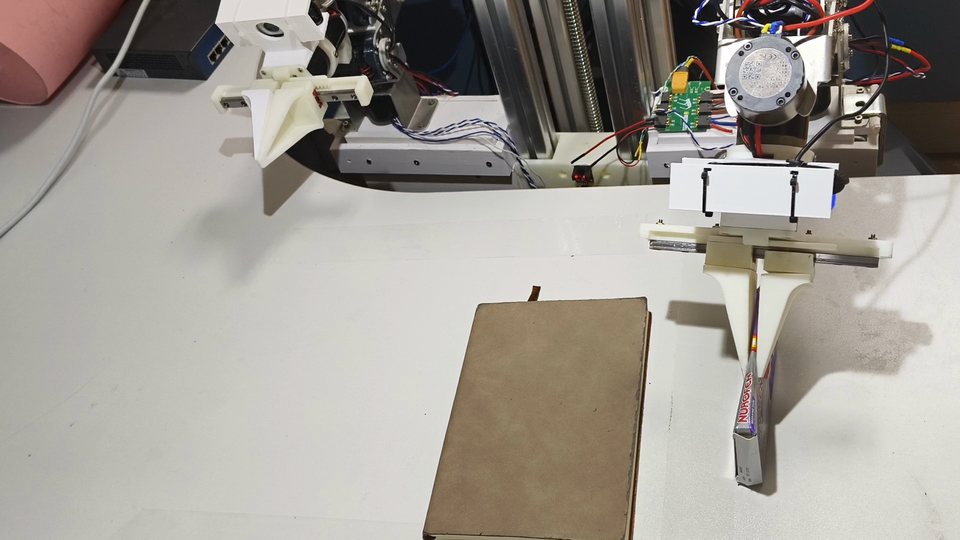 DIYRobot manipulating a pill box